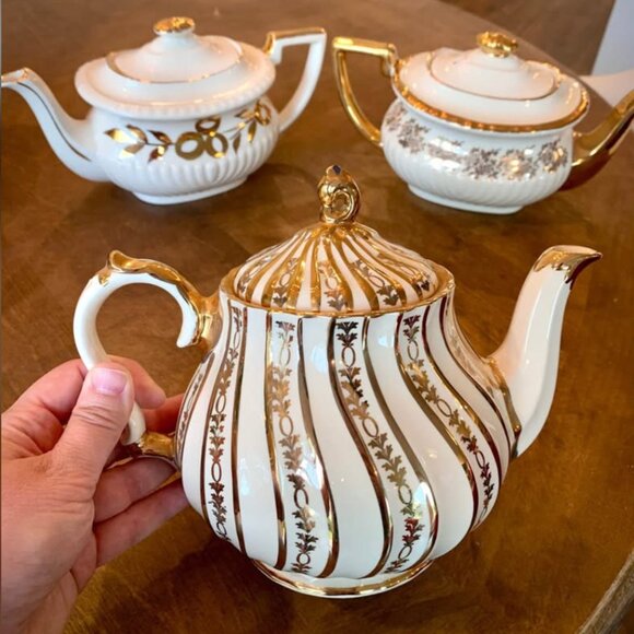 Stunning vintage gold Sadler and Georgian Gibsons teapots 👑 - Picture 1 of 8